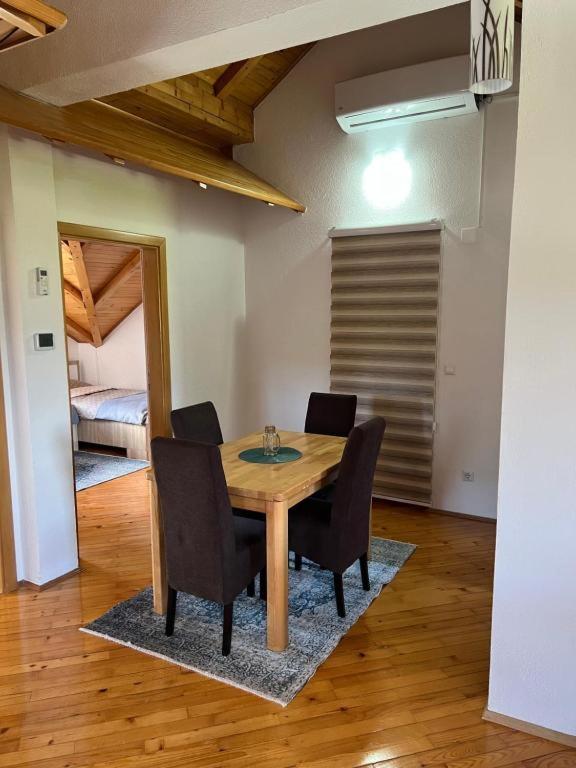 Bihać Teal Apartments מראה חיצוני תמונה